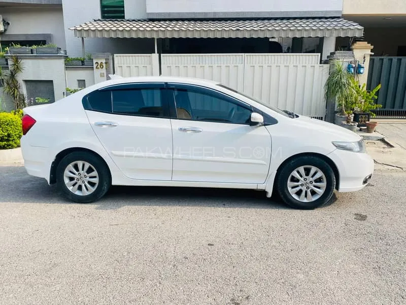Honda City 2018 for Sale in Islamabad Image-1