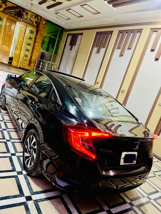 Honda Civic 2016 for Sale in Peshawar Image-1