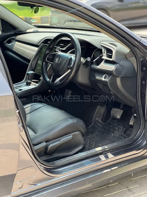 Honda Civic 2018 for Sale in Islamabad Honda Civic 2018 for Sale in Islamabad Image-17