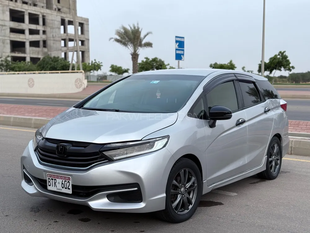 Honda Fit 2015 for Sale in Karachi Image-1