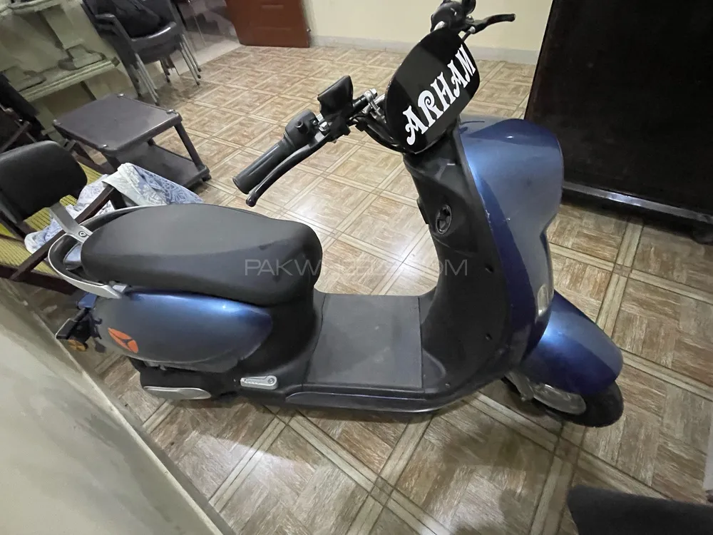میٹرو E8S pro 2025 for Sale Image-1
