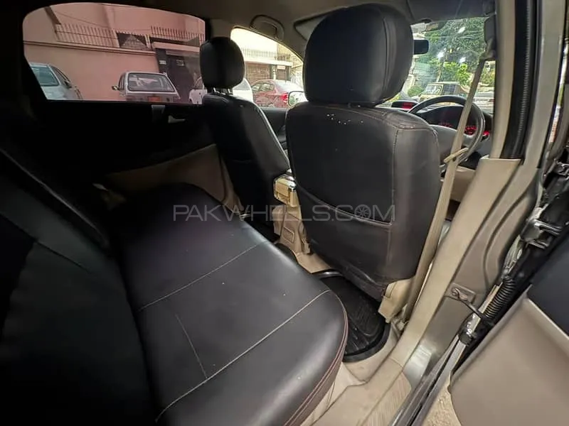 Suzuki Liana 2010 for Sale in Karachi Image-1