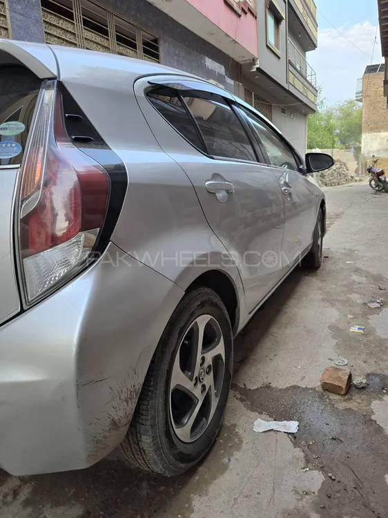 Toyota Aqua 2016 for Sale in Peshawar Image-1