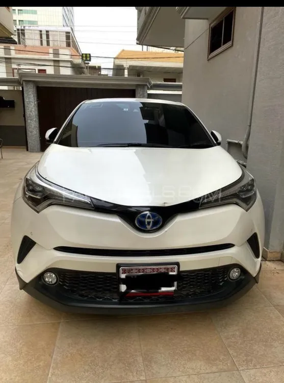 Toyota C-HR 2017 for Sale in Karachi Image-1