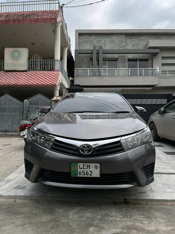 Toyota Corolla 2016 for Sale in Lahore Image-1