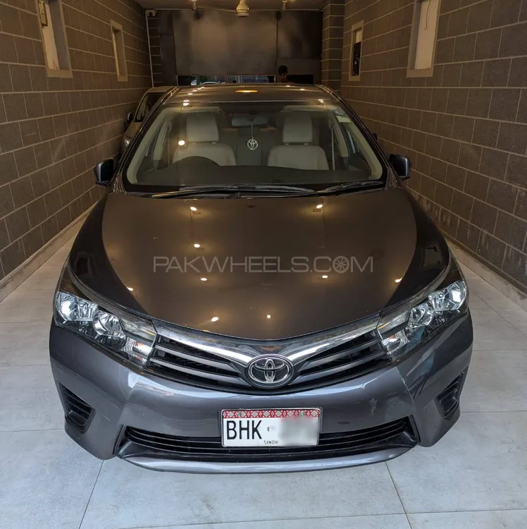 Toyota Corolla 2017 for Sale in Karachi Image-1