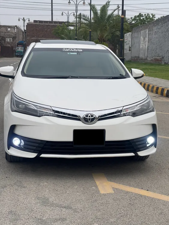 Toyota Corolla 2019 for Sale in Faisalabad Image-1