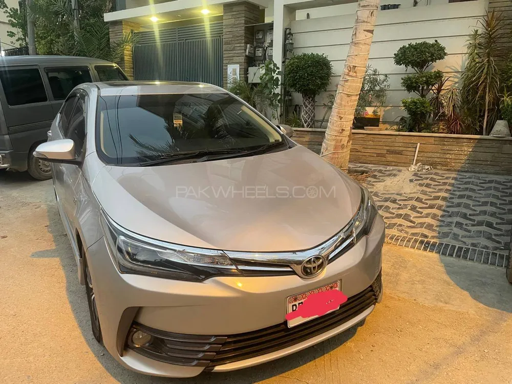 Toyota Corolla 2020 for Sale in Karachi Image-1