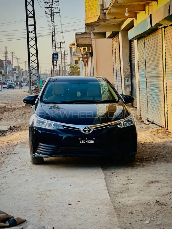 Toyota Corolla 2019 for Sale in Muzaffar Gargh Image-1