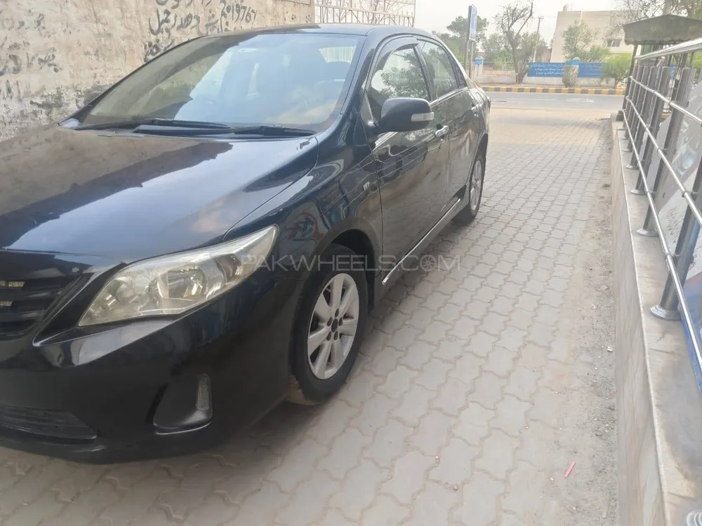 Toyota Corolla 2011 for Sale in Okara Image-1