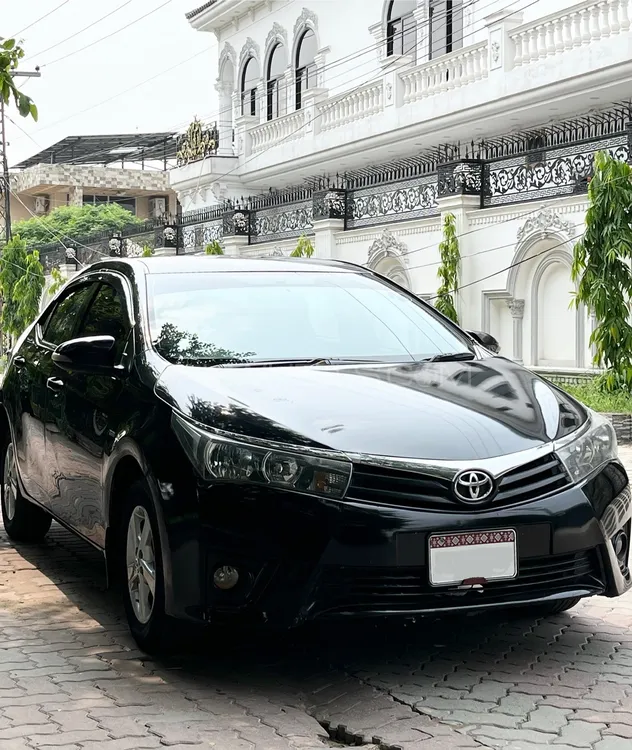 Toyota Corolla 2014 for Sale in Lahore Image-1