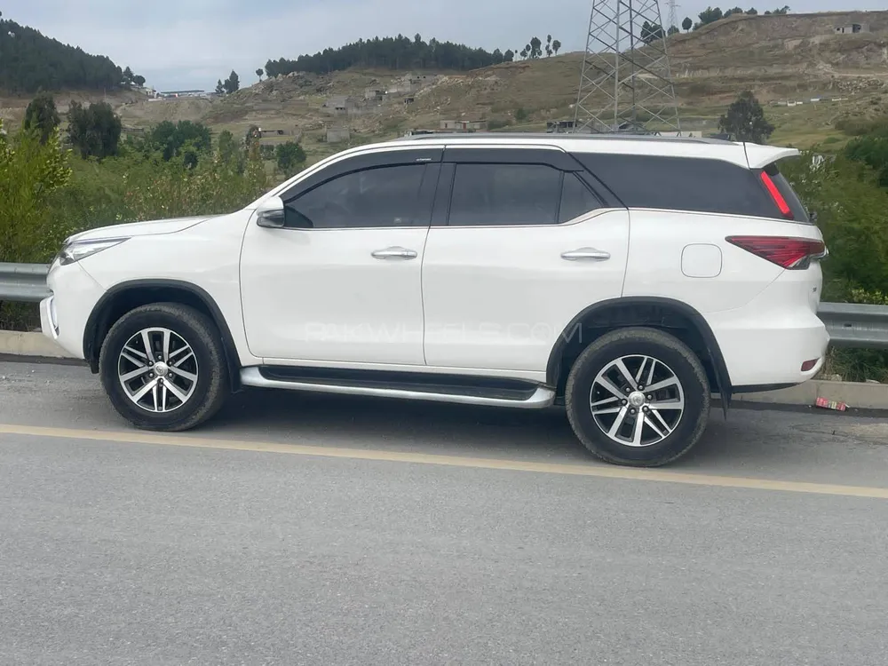 ٹویوٹا فورچیونر 2019 for Sale in مانسہرہ Image-1
