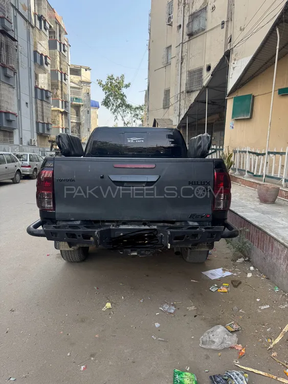 Toyota Hilux 2018 for Sale in Karachi Image-1