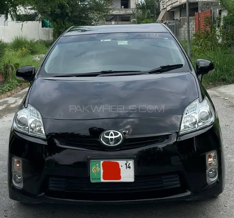 Toyota Prius 2010 for Sale in Lahore Image-1