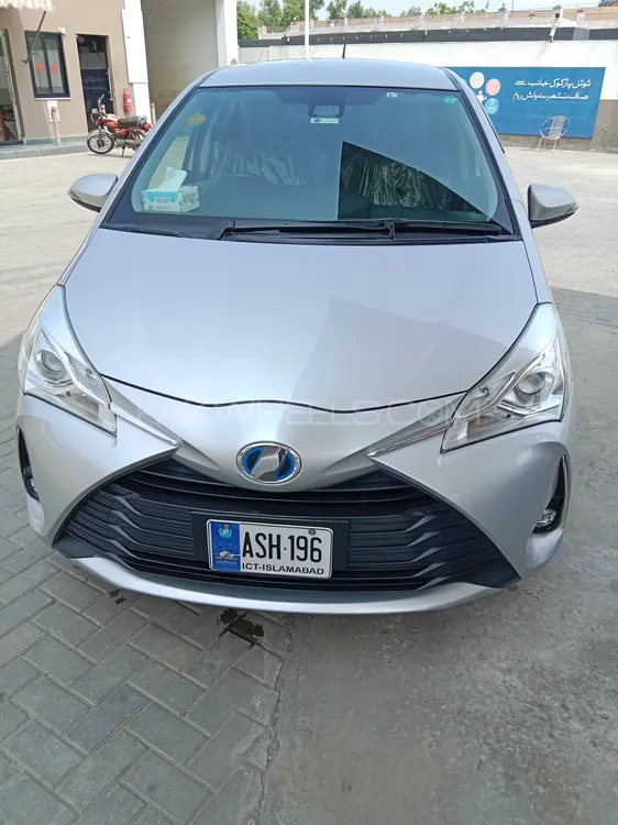 Toyota Vitz 2021 for Sale in Faisalabad Image-1
