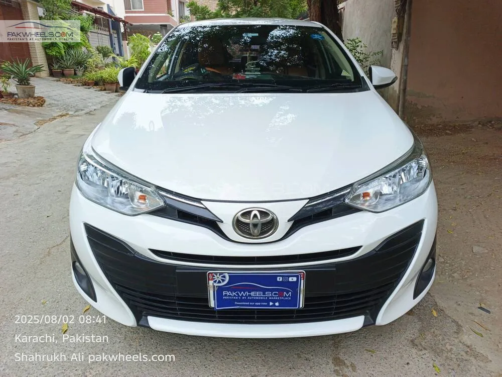 Toyota Yaris Sedan 2021 for Sale in Karachi Image-1