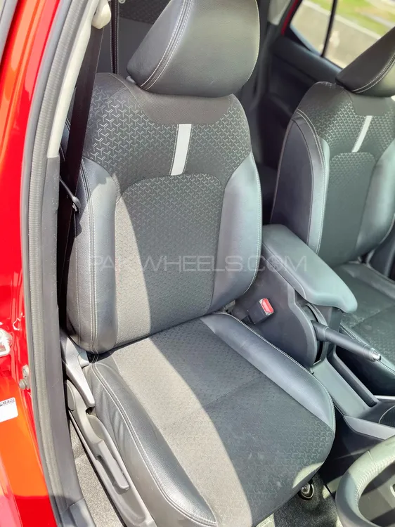 Daihatsu Rocky 2019 for Sale in Lahore Daihatsu Rocky 2019 for Sale in Lahore Image-7