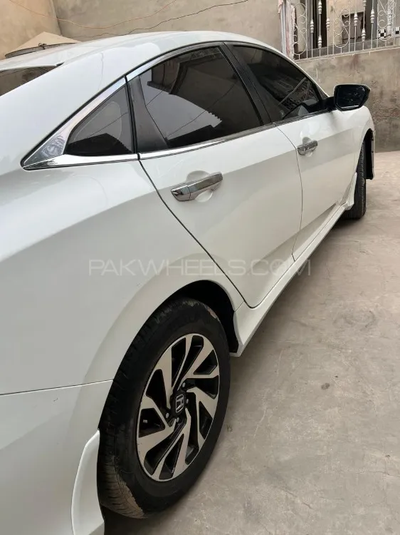 Honda Civic 2018 for Sale in Bahawalpur Image-1