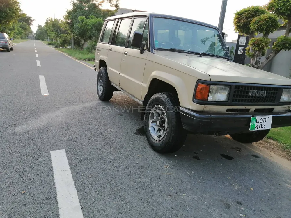 Isuzu Trooper 1990 for Sale in Lahore Image-1