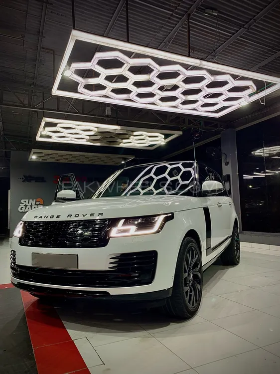 Range Rover Vogue 2019 for Sale in Lahore Image-1