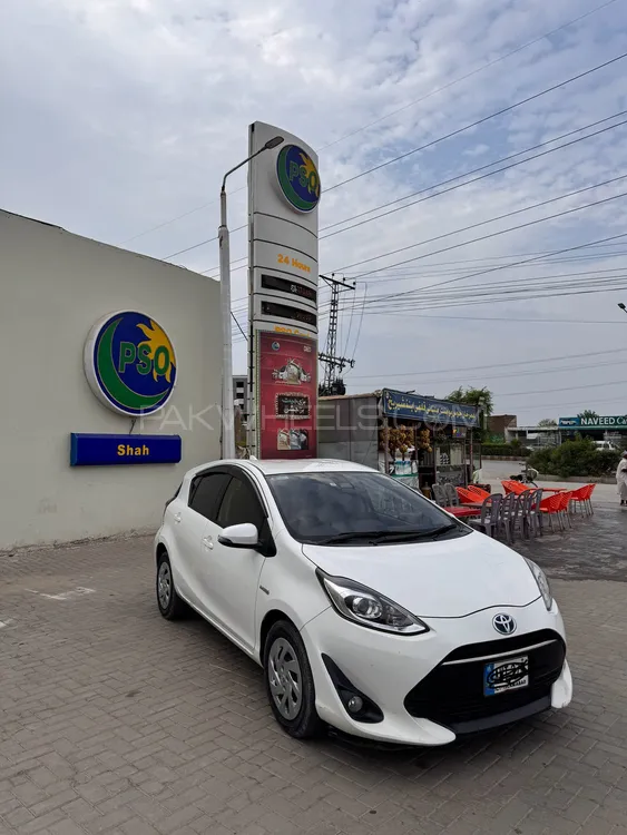 Toyota Aqua 2017 for Sale in Islamabad Image-1