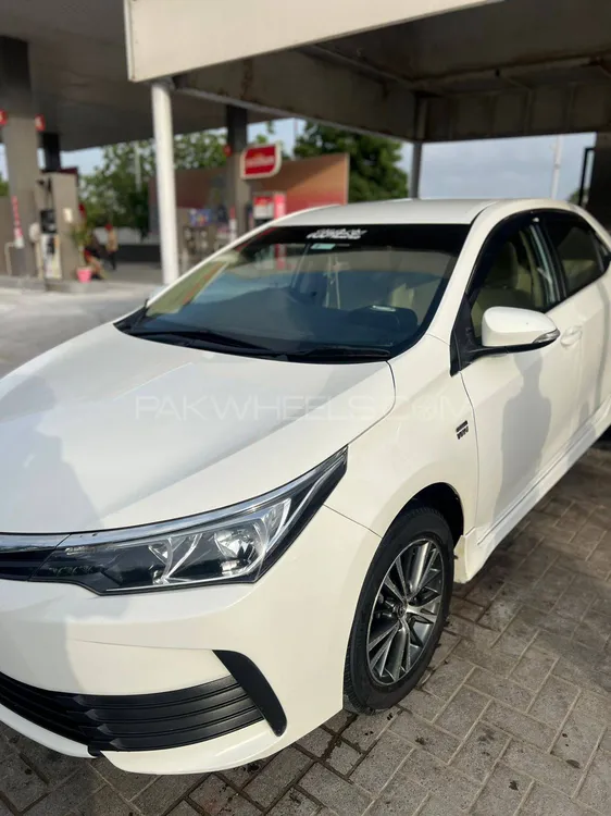Toyota Corolla 2019 for Sale in Karachi Image-1
