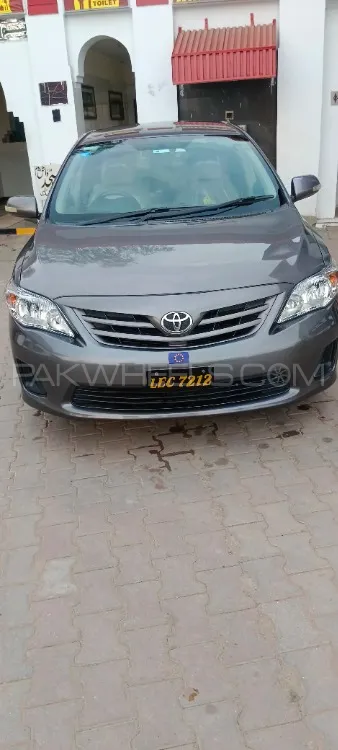 Toyota Corolla 2013 for Sale in Shahpur Saddar Image-1
