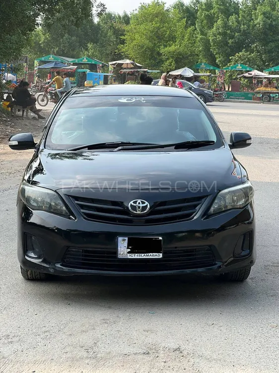 Toyota Corolla 2013 for Sale in Faisalabad Image-1
