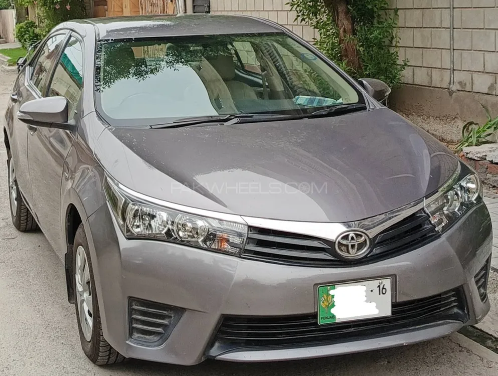 Toyota Corolla 2016 for Sale in Faisalabad Image-1