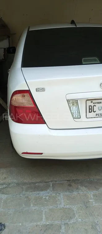Toyota Corolla 2005 for Sale in Peshawar Image-1