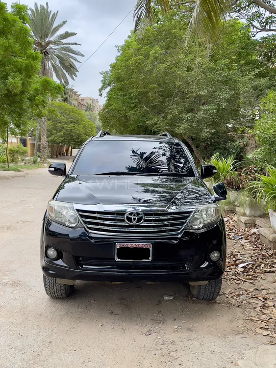 Toyota Fortuner 2013 for Sale in Karachi Image-1