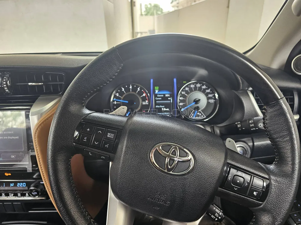 Toyota Fortuner 2021 for Sale in Lahore Image-1