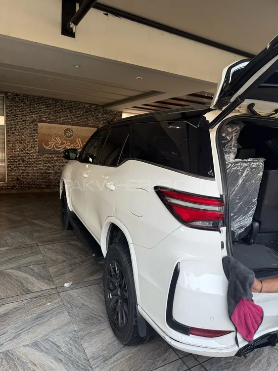 Toyota Fortuner 2024 for Sale in Lahore Toyota Fortuner 2024 for Sale in Lahore Image-6