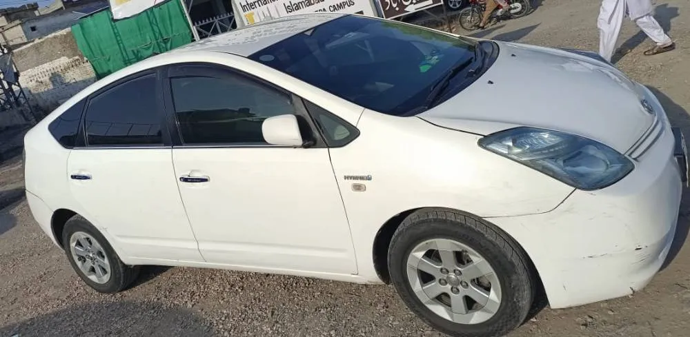 Toyota Prius 2007 for Sale in Nowshera Image-1