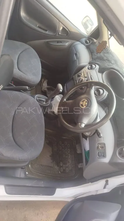 Toyota Vitz 2002 for Sale in Karachi Image-1