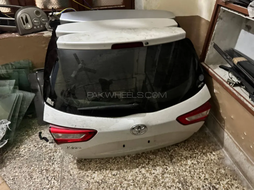 Toyota Vitz all parts available Image-1