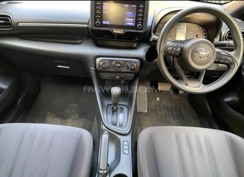 Toyota Yaris Hatchback 2020 for Sale in Karachi Image-1