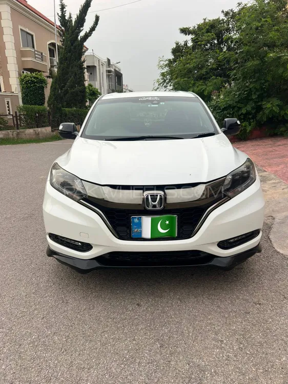 Honda Vezel 2016 for Sale in Islamabad Image-1
