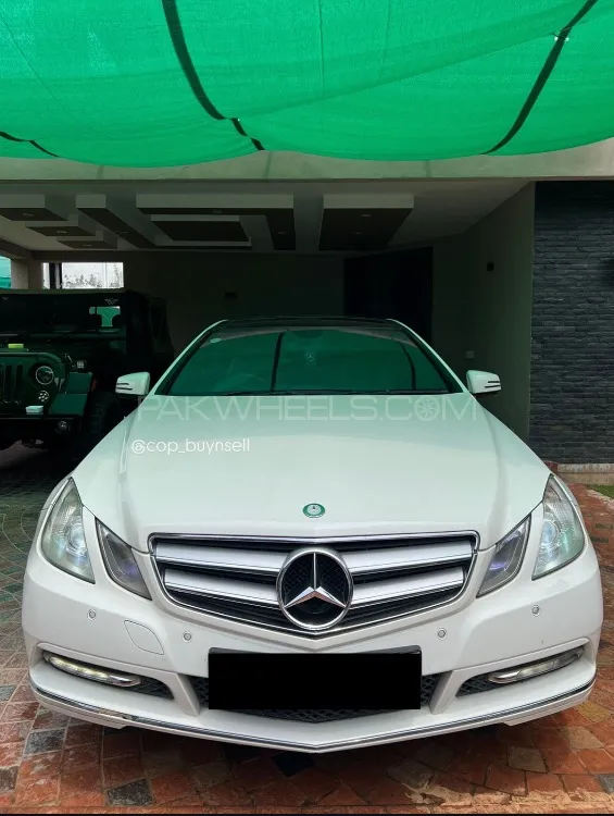 Mercedes Benz E Class Coupe 2012 for Sale in Lahore Image-1