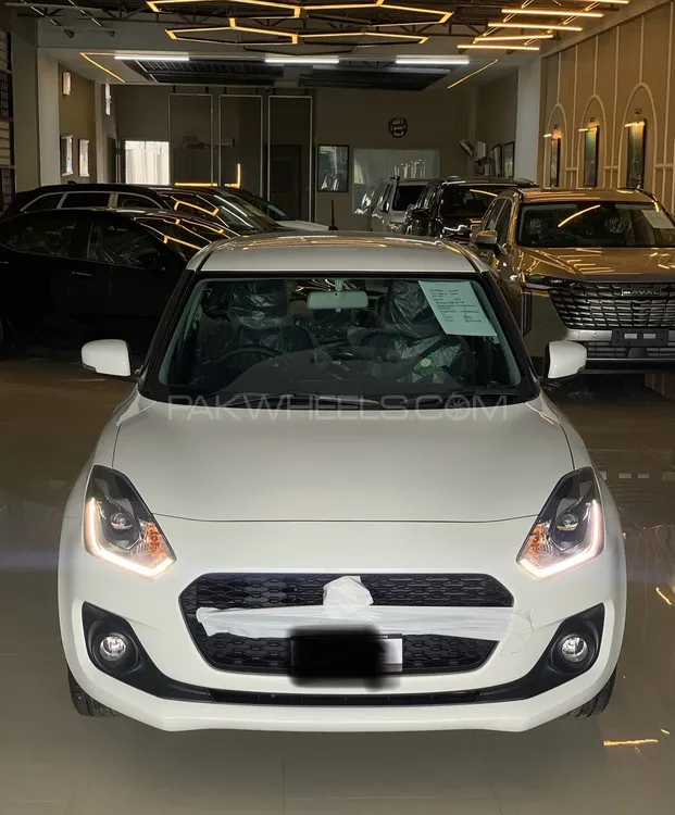 Suzuki Swift 2025 for Sale in Islamabad Image-1