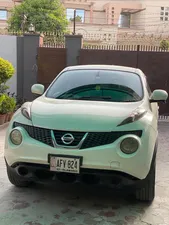 Nissan Juke 15RX Premium Personalize Package 2010 for Sale