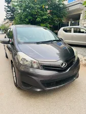 Toyota Vitz F 1.0 2013 for Sale