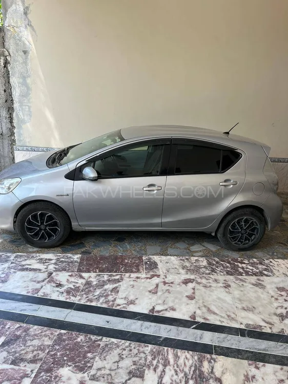 Toyota Aqua 2012 for Sale in Mardan Image-1