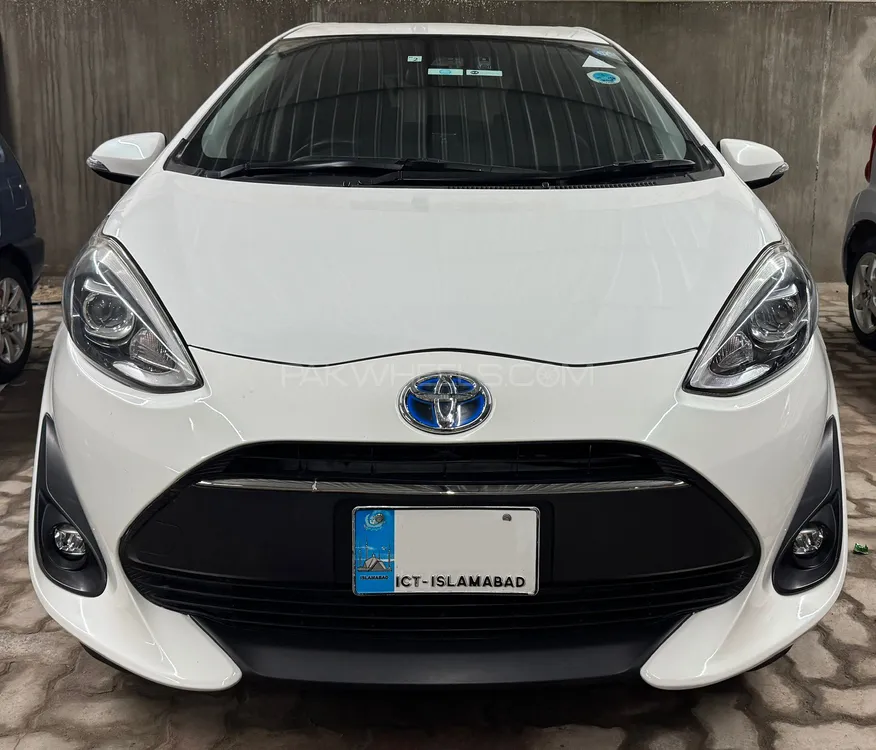 Toyota Aqua 2018 for Sale in Islamabad Image-1