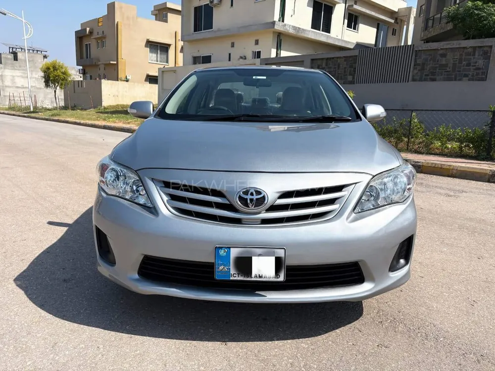 Toyota Corolla 2013 for Sale in Islamabad Image-1