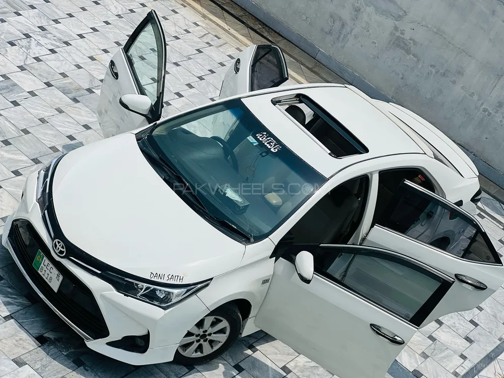 Toyota Corolla 2015 for Sale in Mandi bahauddin Image-1
