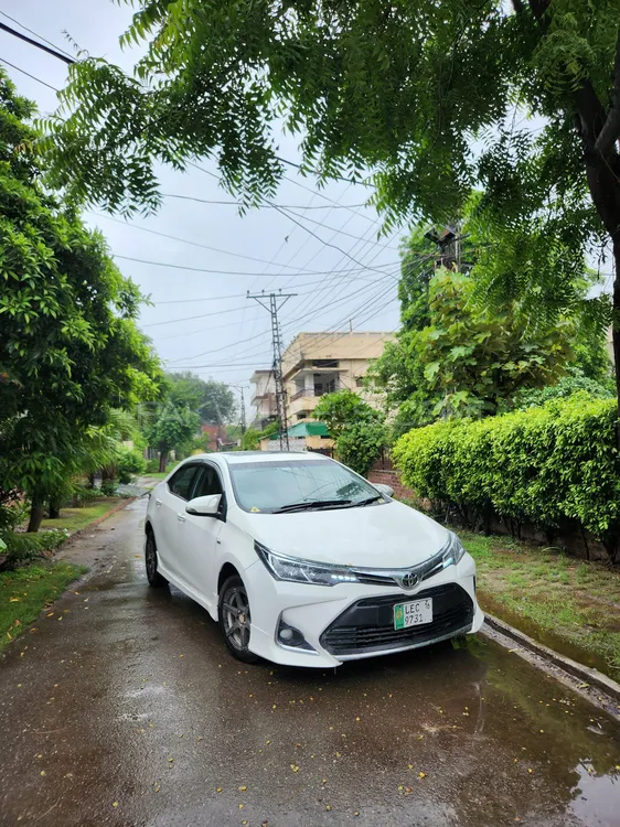 Toyota Corolla 2016 for Sale in Lahore Image-1