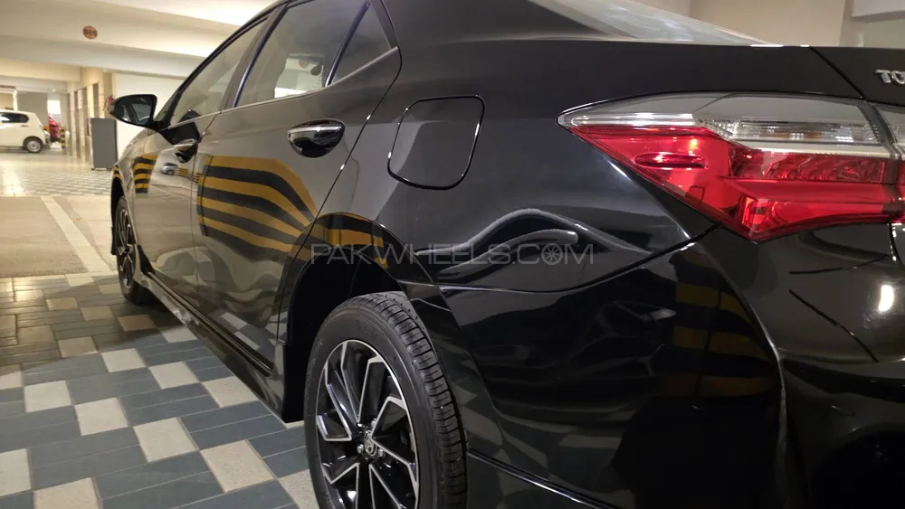 Toyota Corolla 2023 for Sale in Karachi Image-1