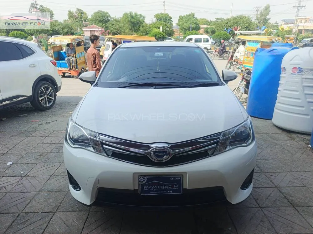 Toyota Corolla Axio 2014 for Sale in Rawalpindi Image-1
