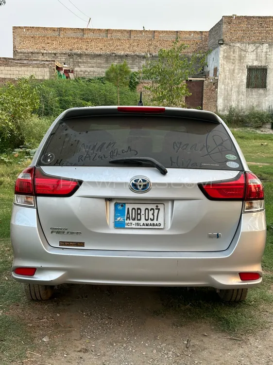 Toyota Corolla Fielder 2015 for Sale in Mardan Image-1